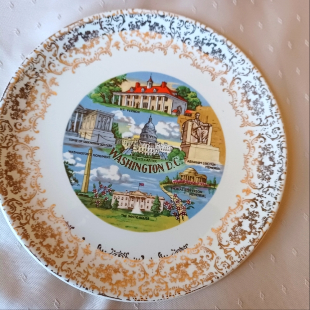 Vintage Washington DC Souvenir Ceramic Plate with Landmarks-